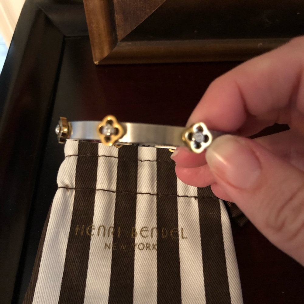 Henri Bendel petal bangle